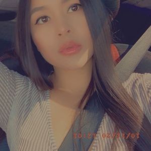 Meet your Posher, Manuela